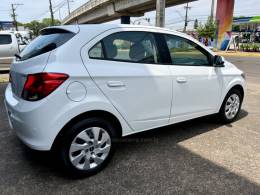 CHEVROLET - ONIX - 2013/2013 - Branca - R$ 45.700,00