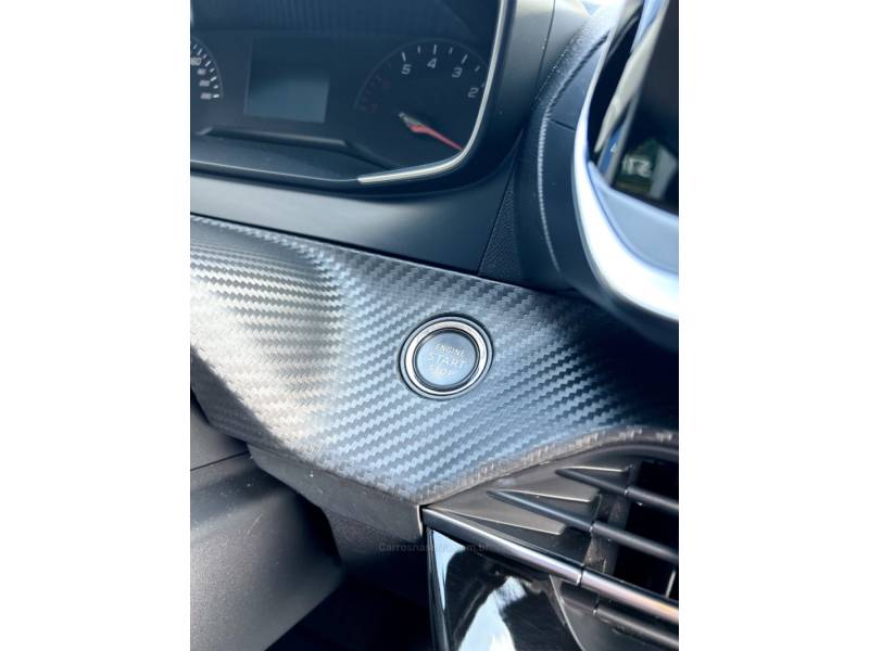PEUGEOT - 208 - 2022/2022 - Prata - R$ 77.700,00