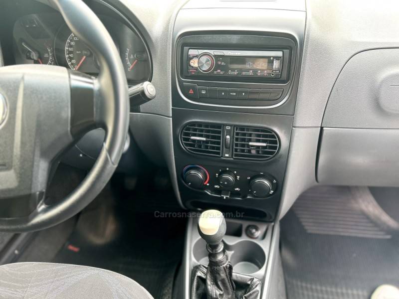 FIAT - SIENA - 2014/2014 - Preta - R$ 38.900,00