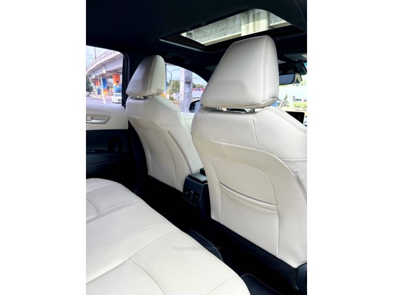 TOYOTA - COROLLA - 2022/2022 - Preta - R$ 156.700,00
