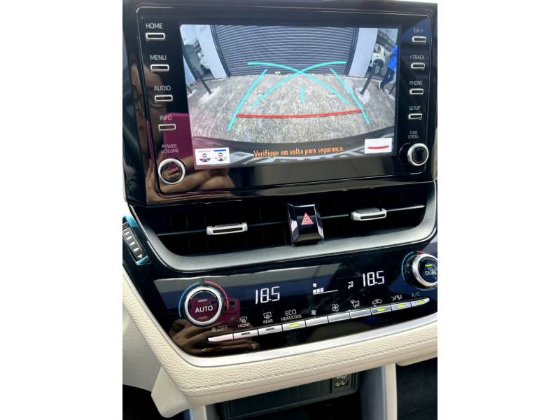 TOYOTA - COROLLA - 2022/2022 - Preta - R$ 156.700,00