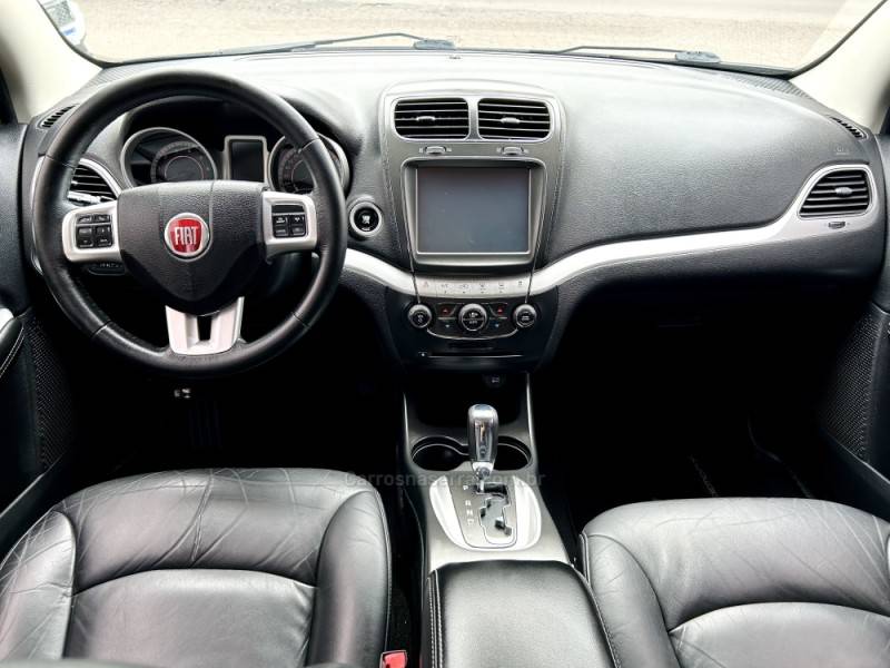 FIAT - FREEMONT - 2015/2015 - Branca - R$ 67.900,00