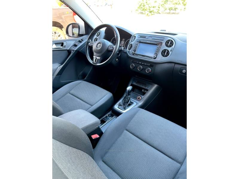 VOLKSWAGEN - TIGUAN - 2017/2017 - Branca - R$ 92.700,00