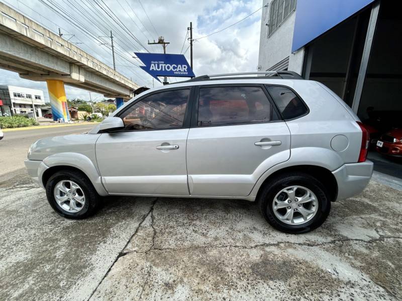 HYUNDAI - TUCSON - 2015/2015 - Prata - R$ 59.900,00