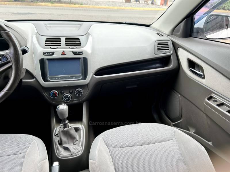 CHEVROLET - COBALT - 2015/2015 - Branca - R$ 47.900,00