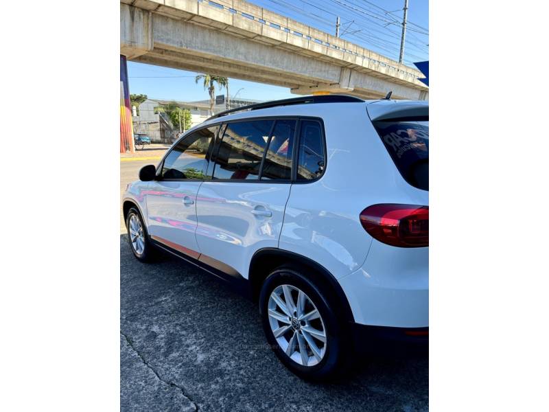VOLKSWAGEN - TIGUAN - 2017/2017 - Branca - R$ 92.700,00