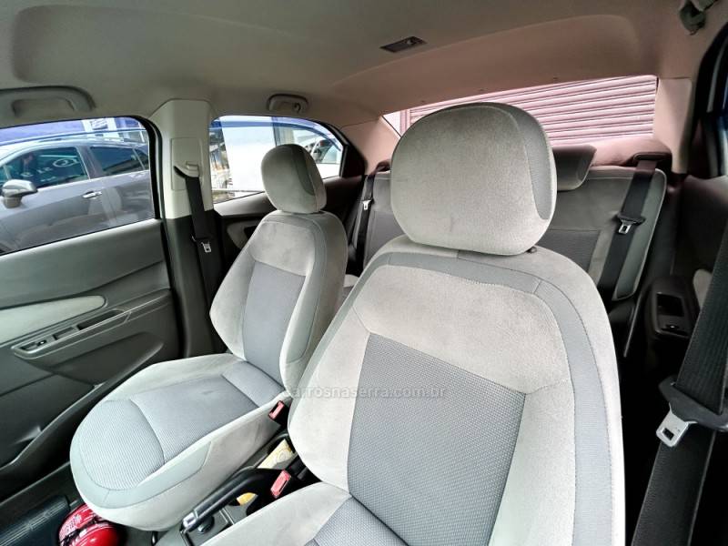 CHEVROLET - COBALT - 2015/2015 - Branca - R$ 47.900,00