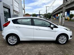 FORD - FIESTA - 2015/2015 - Branca - R$ 45.900,00