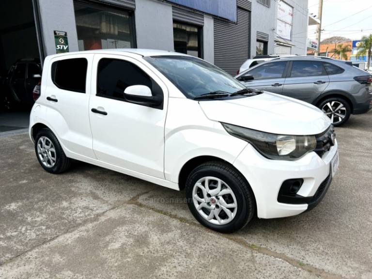 FIAT - MOBI - 2017/2017 - Branca - R$ 44.700,00