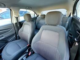 CHEVROLET - ONIX - 2015/2015 - Branca - R$ 47.900,00