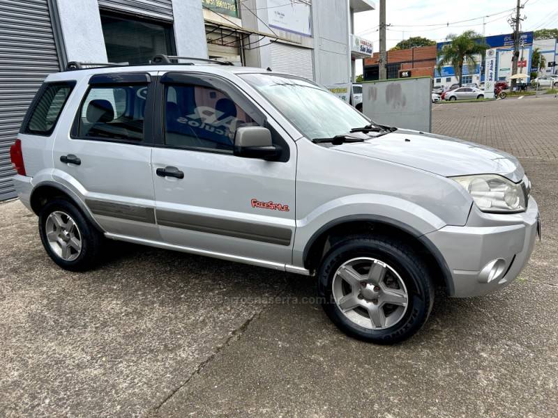 FORD - ECOSPORT - 2008/2008 - Prata - R$ 33.900,00