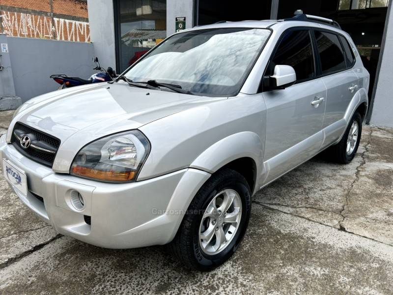 HYUNDAI - TUCSON - 2015/2015 - Prata - R$ 59.900,00