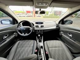 RENAULT - FLUENCE - 2014/2014 - Prata - R$ 43.700,00