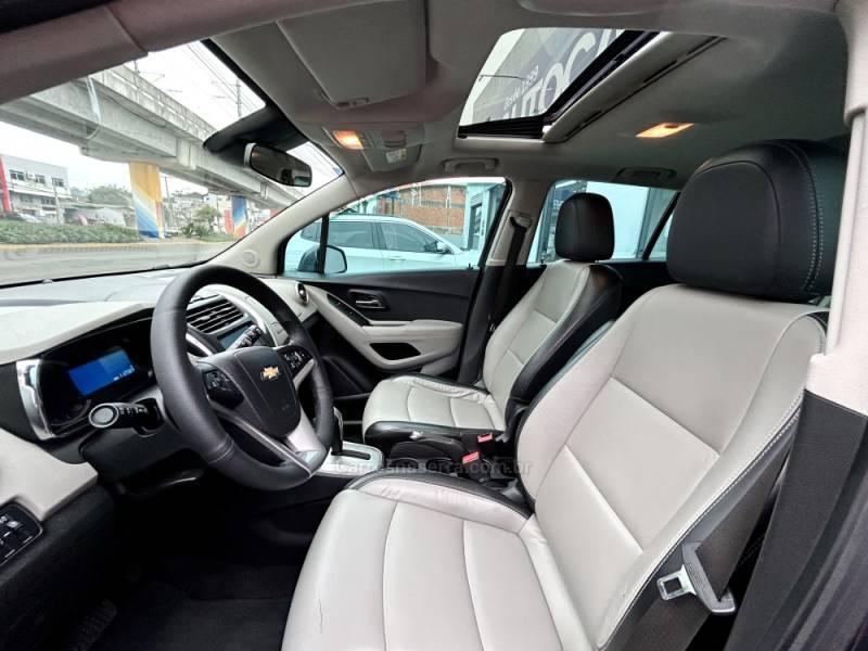 CHEVROLET - TRACKER - 2015/2015 - Cinza - R$ 71.900,00