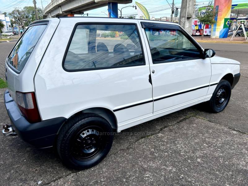 FIAT - UNO - 2008/2008 - Branca - R$ 19.700,00