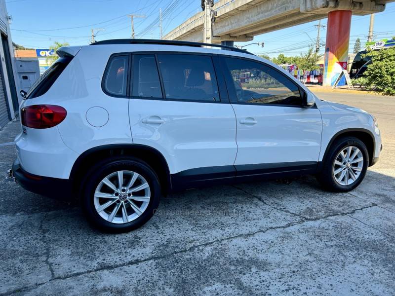 VOLKSWAGEN - TIGUAN - 2017/2017 - Branca - R$ 92.700,00