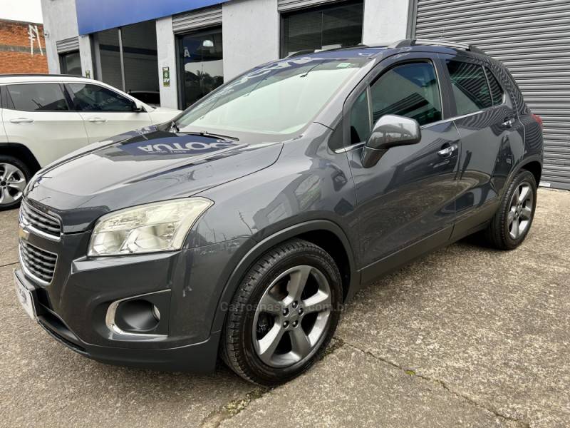 CHEVROLET - TRACKER - 2015/2015 - Cinza - R$ 71.900,00