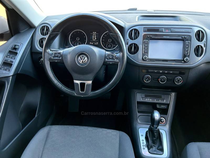 VOLKSWAGEN - TIGUAN - 2017/2017 - Branca - R$ 92.700,00