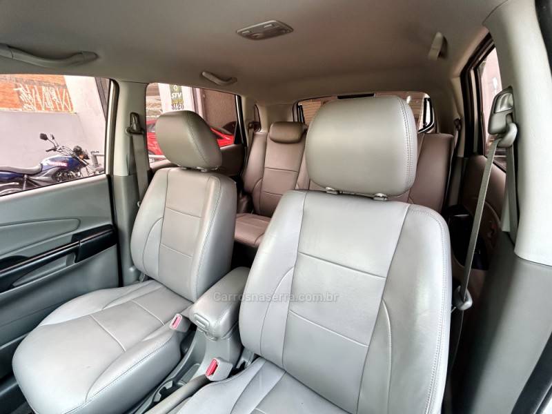 HYUNDAI - TUCSON - 2015/2015 - Prata - R$ 59.900,00