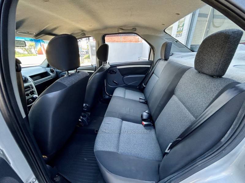 RENAULT - LOGAN - 2009/2009 - Prata - R$ 28.900,00