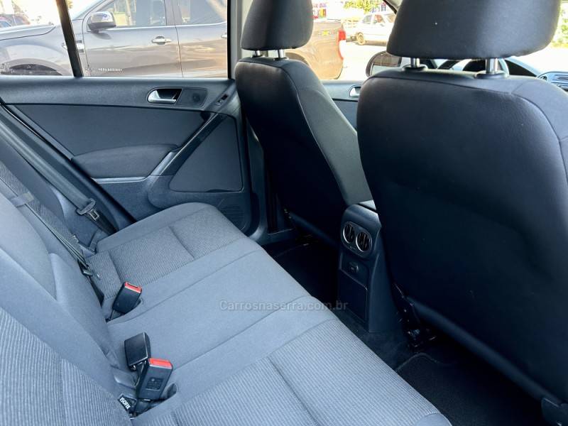 VOLKSWAGEN - TIGUAN - 2017/2017 - Branca - R$ 92.700,00