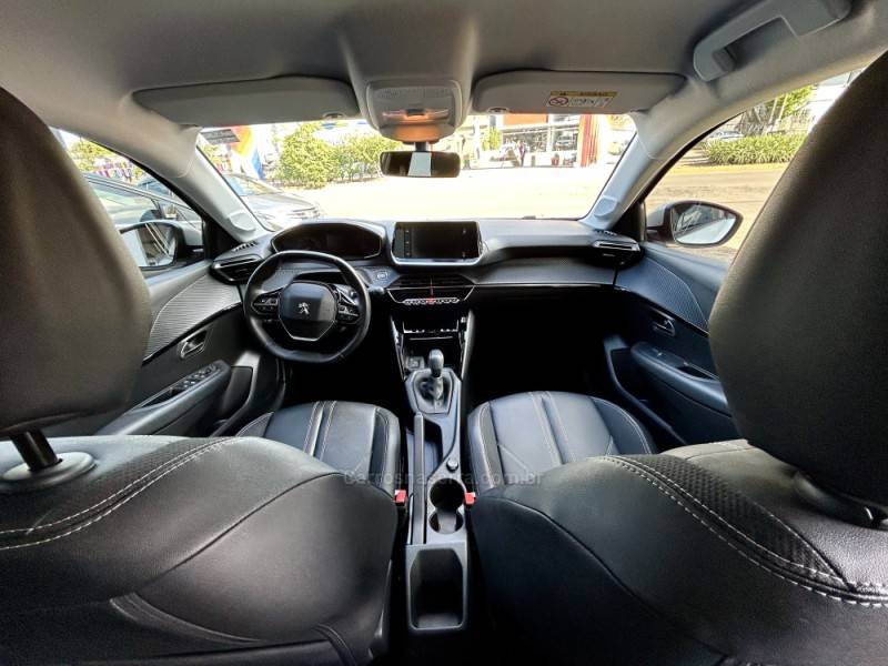PEUGEOT - 208 - 2022/2022 - Prata - R$ 77.700,00