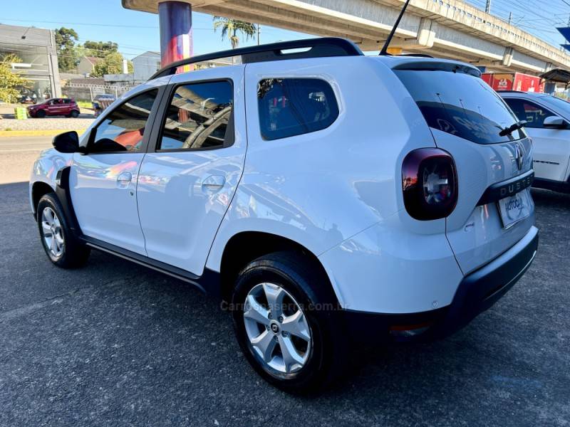 RENAULT - DUSTER - 2023/2023 - Branca - R$ 97.900,00