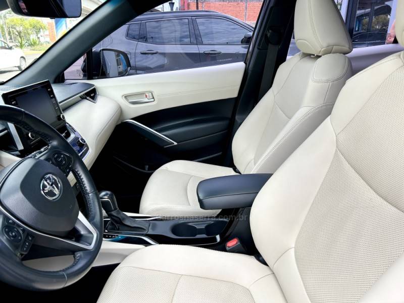 TOYOTA - COROLLA - 2022/2022 - Preta - R$ 156.700,00