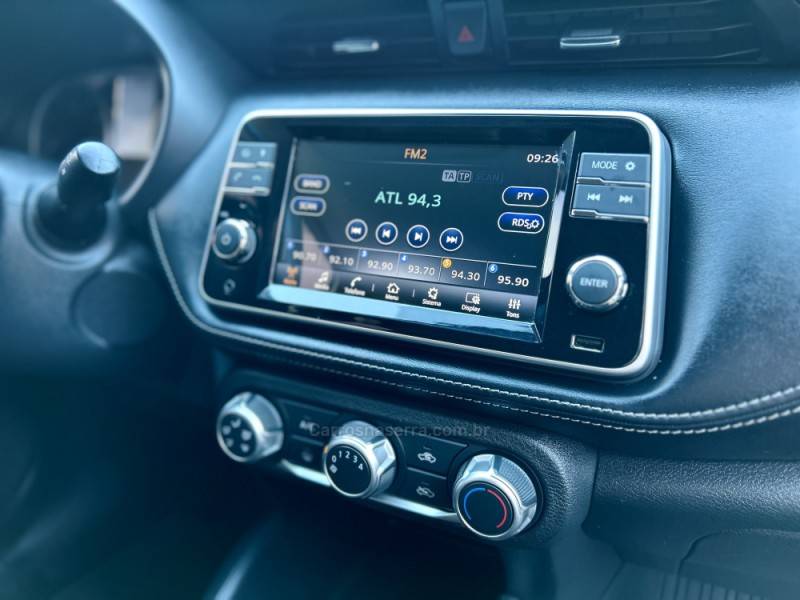 NISSAN - KICKS - 2019/2019 - Branca - R$ 87.700,00