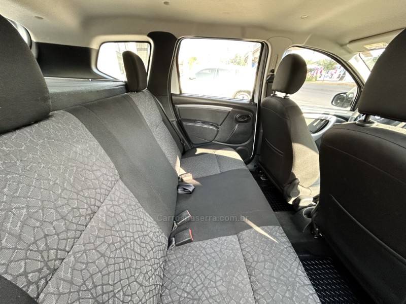 RENAULT - DUSTER - 2015/2015 - Branca - R$ 56.900,00