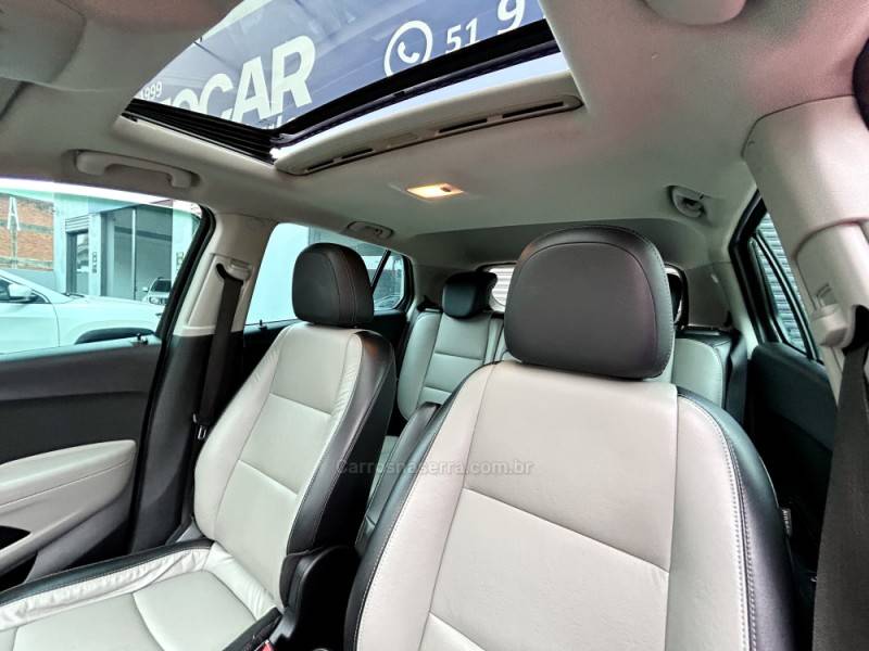 CHEVROLET - TRACKER - 2015/2015 - Cinza - R$ 71.900,00