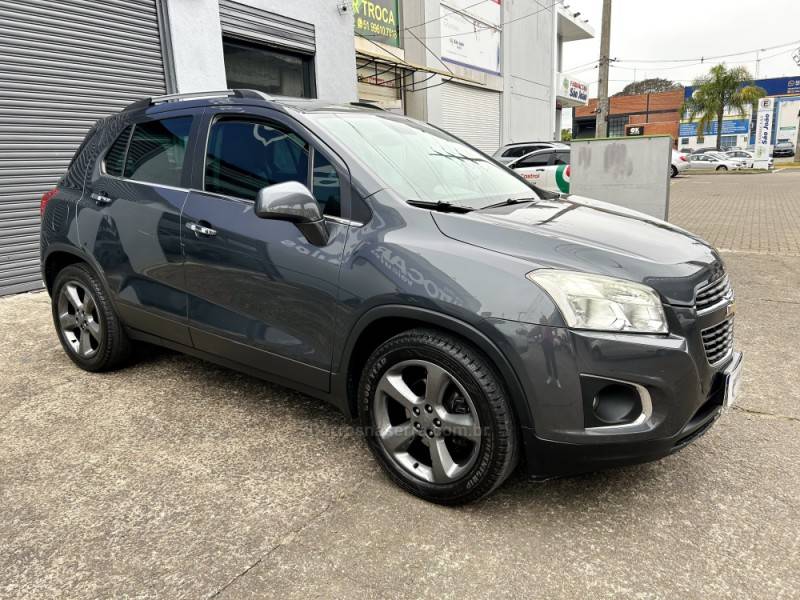 CHEVROLET - TRACKER - 2015/2015 - Cinza - R$ 71.900,00
