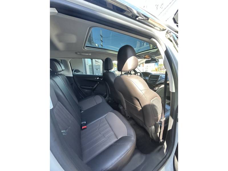 PEUGEOT - 2008 - 2016/2016 - Branca - R$ 59.700,00