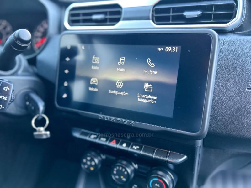 RENAULT - DUSTER - 2023/2023 - Branca - R$ 97.900,00