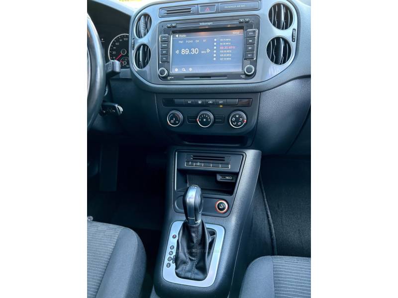 VOLKSWAGEN - TIGUAN - 2017/2017 - Branca - R$ 92.700,00