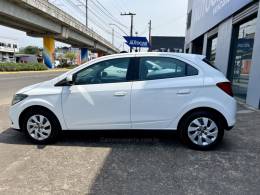 CHEVROLET - ONIX - 2013/2013 - Branca - R$ 45.700,00