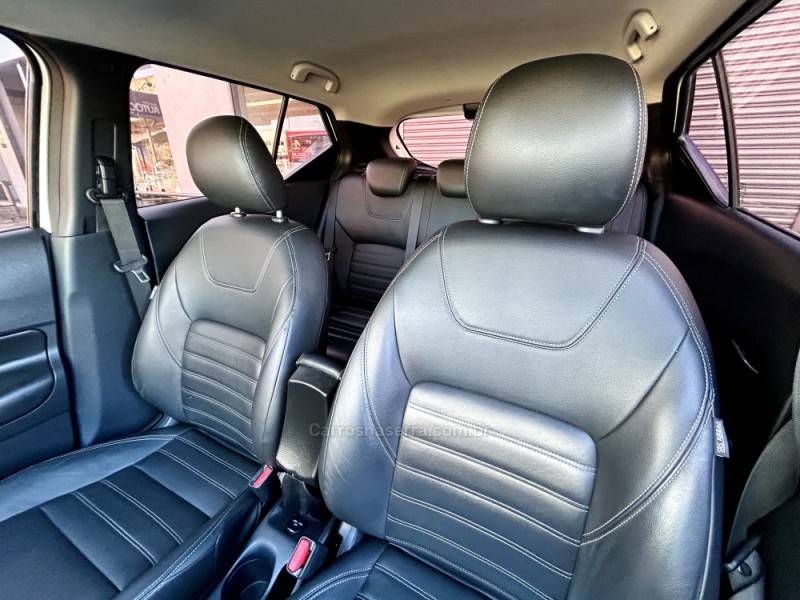 NISSAN - KICKS - 2019/2019 - Branca - R$ 87.700,00