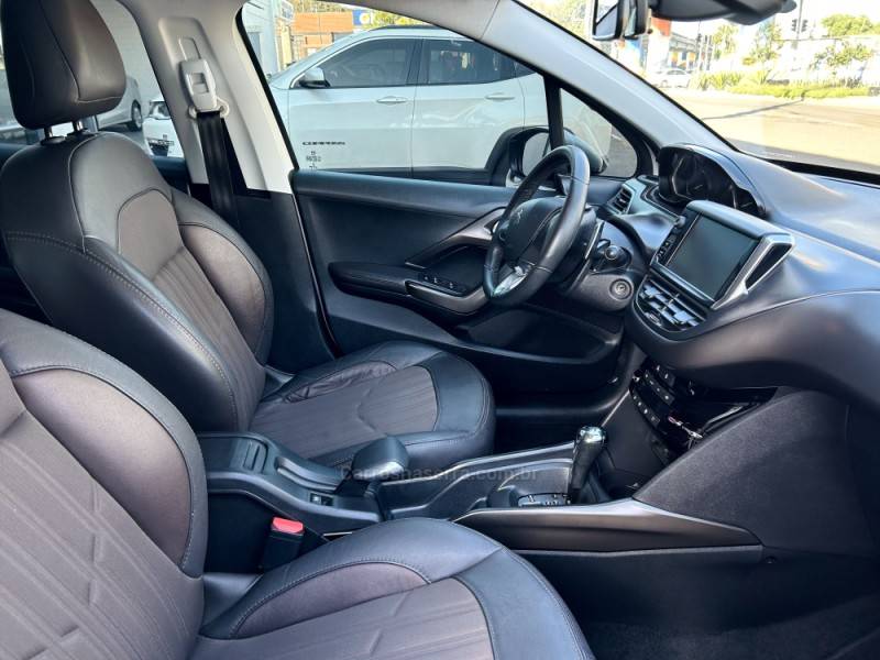 PEUGEOT - 2008 - 2016/2016 - Branca - R$ 59.700,00