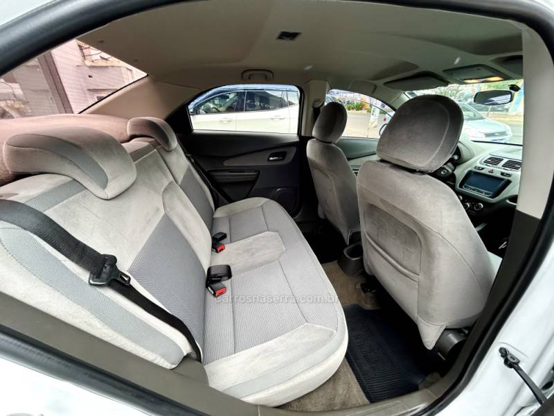 CHEVROLET - COBALT - 2015/2015 - Branca - R$ 47.900,00