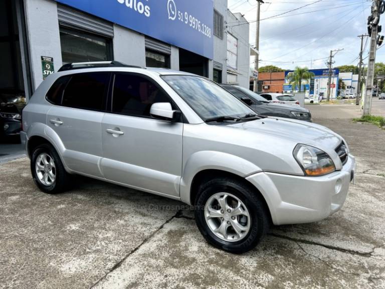 HYUNDAI - TUCSON - 2015/2015 - Prata - R$ 59.900,00