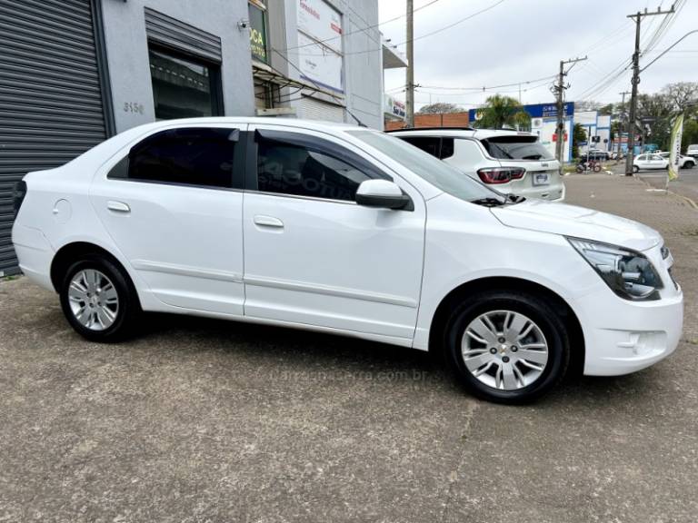 CHEVROLET - COBALT - 2015/2015 - Branca - R$ 47.900,00