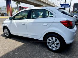 CHEVROLET - ONIX - 2013/2013 - Branca - R$ 45.700,00