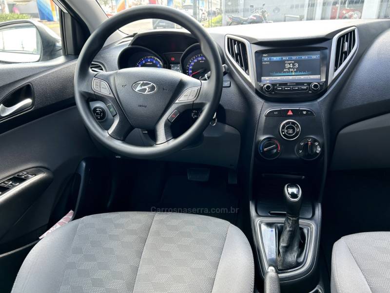 HYUNDAI - HB20S - 2018/2018 - Branca - R$ 69.900,00