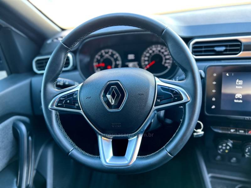 RENAULT - DUSTER - 2023/2023 - Branca - R$ 97.900,00