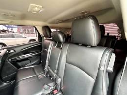 FIAT - FREEMONT - 2015/2015 - Branca - R$ 67.900,00