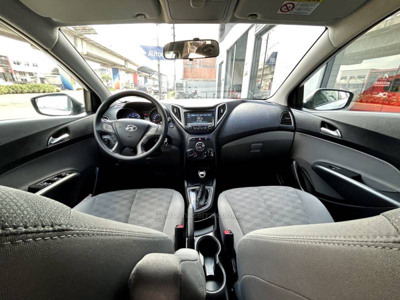 HYUNDAI - HB20S - 2018/2018 - Branca - R$ 69.900,00
