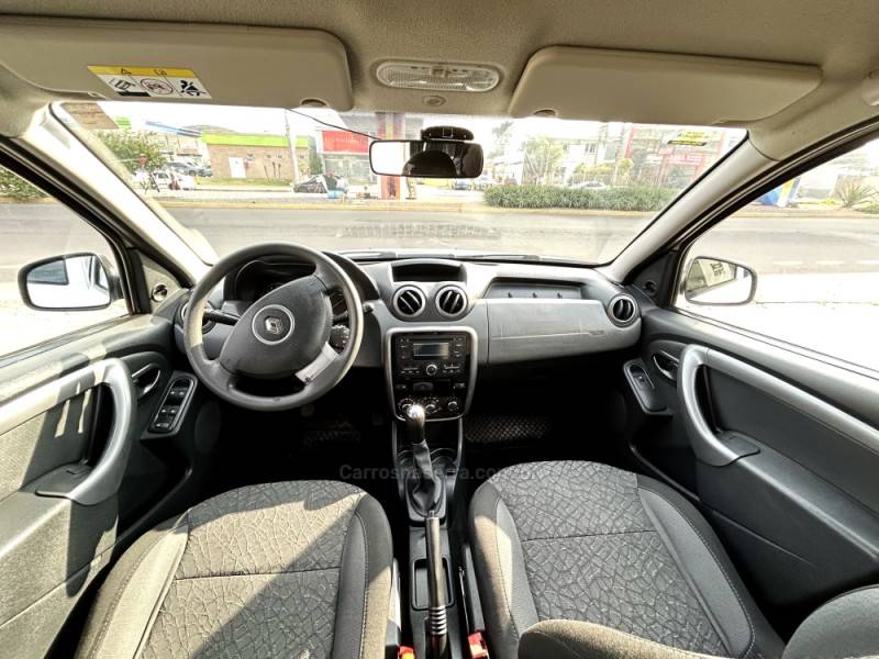 RENAULT - DUSTER - 2015/2015 - Branca - R$ 56.900,00