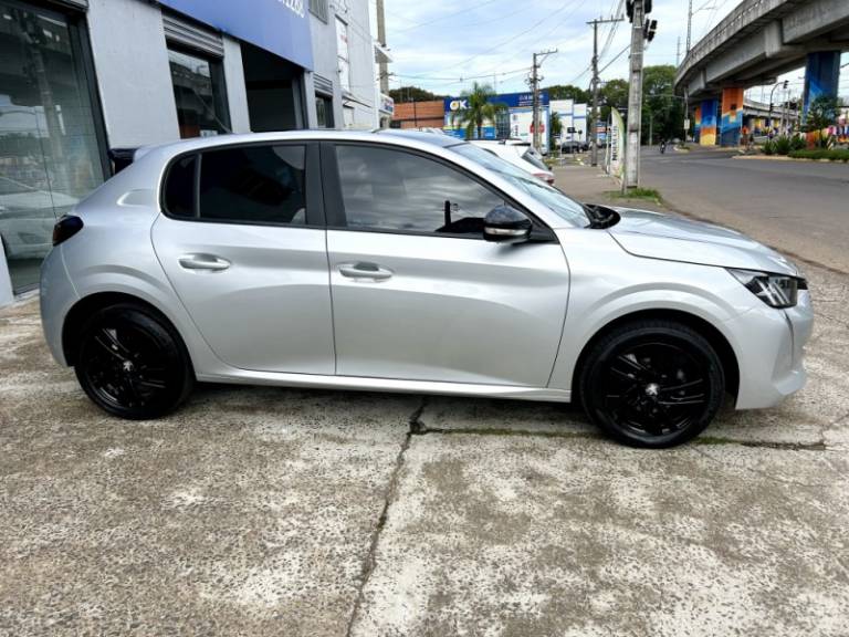 PEUGEOT - 208 - 2022/2022 - Prata - R$ 87.900,00