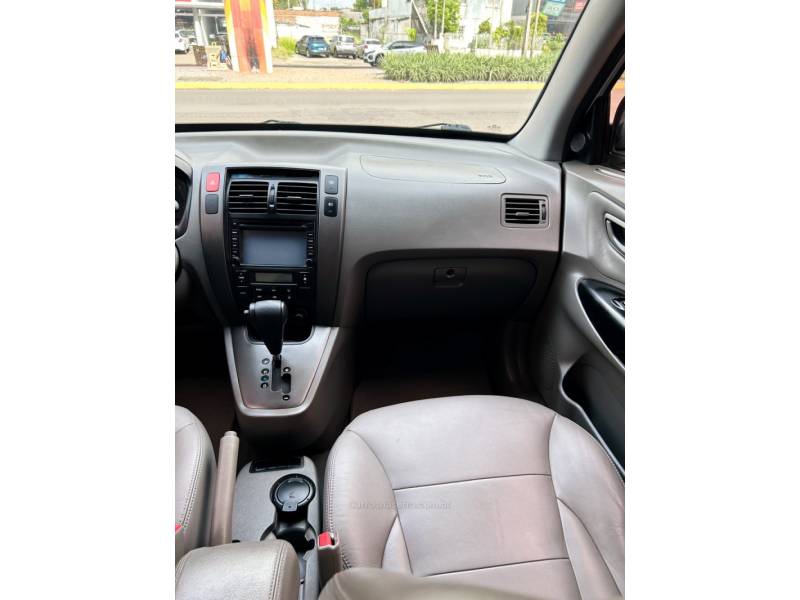 HYUNDAI - TUCSON - 2015/2015 - Prata - R$ 59.900,00