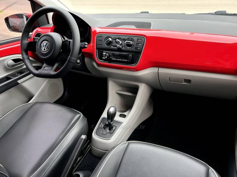 VOLKSWAGEN - UP - 2015/2015 - Vermelha - R$ 43.900,00